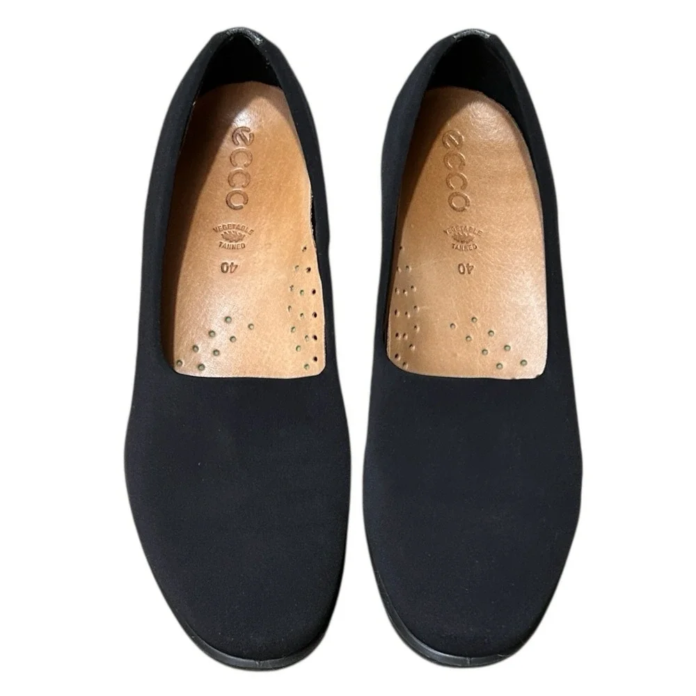 ECCO Felicia Black Slip On Wedge Loafer Women sz 9 Stretch Textile Comfort Shoe